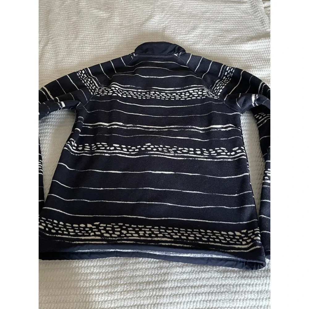 Men's small  The North Face Quarter Zip Navy Fisherman Naval Pattern Sweater